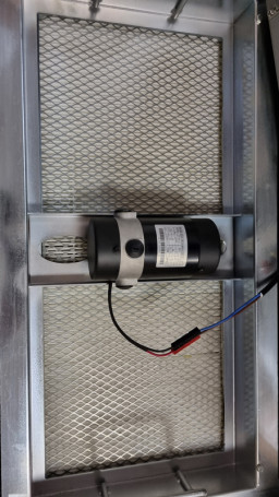 Подметальна машина Bennett Tornado 700bd