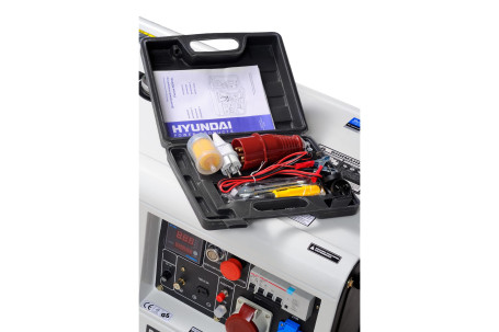 Генератор дизельный Hyundai DHY 8000SE-3