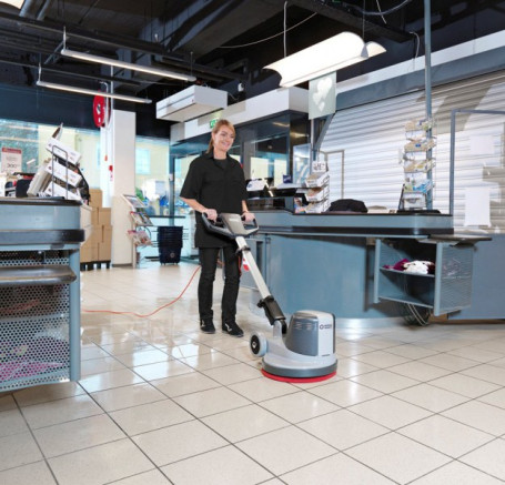 Однодисковая машина Nilfisk FM400 D