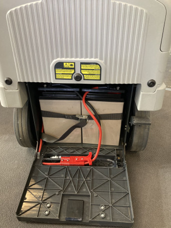 Поломоечная машина Comac Vispa XL