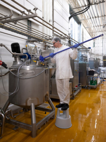 Щетка Vikan UST (190мм, жесткий, синий)