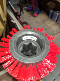 Щетка Karcher 6.907-377