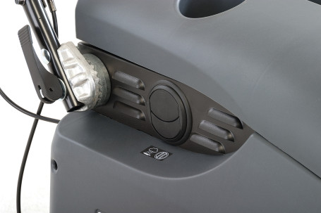 Подметальная машина Nilfisk SW 900 B