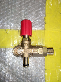 Регулятор давления Mecline VRF2 (220бар, 30л/мин, 3/8"ш-М22х1.5ш, верх)