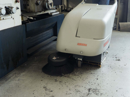 Подметальная машина Comac CS 50 Bt
