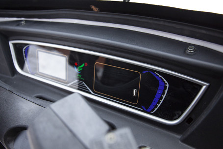 Трицикл электрический Rutrike Рикша NEW 60V1800W (черно-белый)