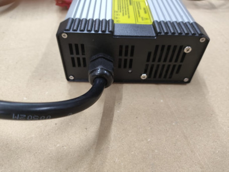 Зарядное устройство Stark Lithium Battery Charger 24V 20A APT