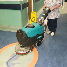 Поломоечная машина Truvox ORBIS Battery Scrubber