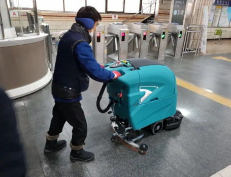 Поломоечная машина TVX T55BT (Li, 150Ач)