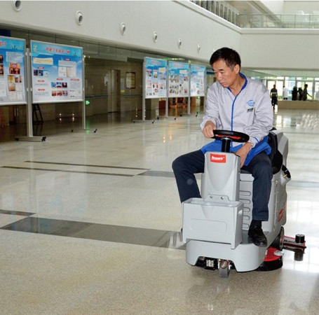 Поломоечная машина Bennett Ranger R510b (150Ач, Li)