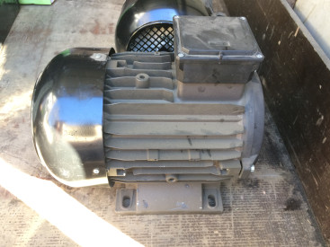 Электродвигатель RAVEL 11095А (6.2кВт, 380В, 1450об/мин, п.в. 24мм, Dфл 87мм, H112)