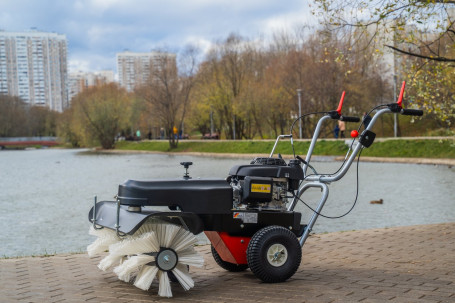 Подметальная машина Limpar 78 Honda