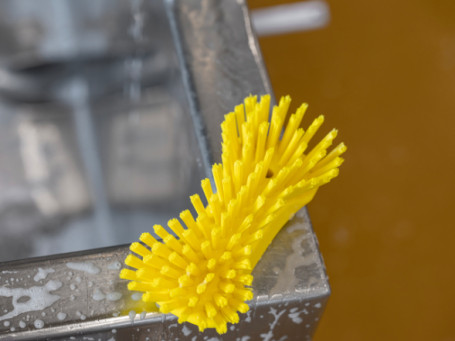 Щетка ручная XL Vikan (230мм, супер жесткий, желтый)