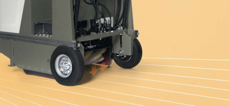 Подметальная машина Comac CS 80 BIFUEL