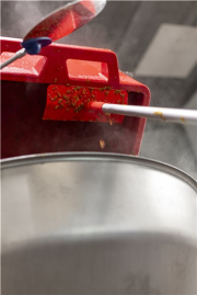 Тяпка пищевая Vikan (270мм, красный)