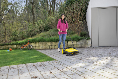 Подметальная машина Karcher S 4
