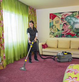 Моющий пылесос Karcher PUZZI 10/1