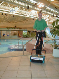 Универсальная машина Truvox Multiwash 340