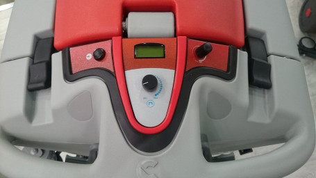 Поломоечная машина Comac Media 75 BT