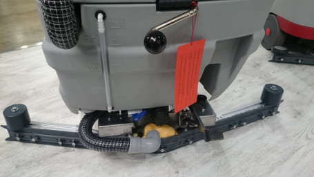 Поломоечная машина Comac Media 75 BT