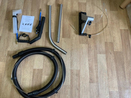 Моющий пылесос Santoemma SABRINA (обе щетки)