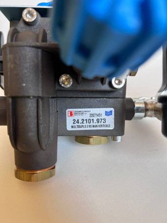 Узел управления Bertolini Multiduplo SV (50бар, 150л/мин, 3 вых. RS)