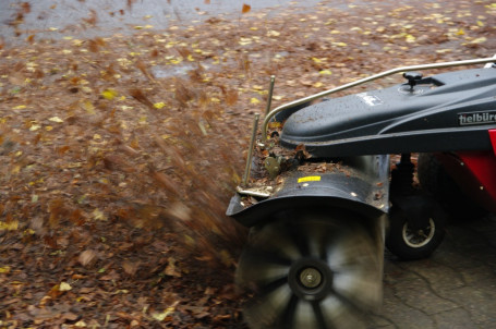 Подметально-уборочная машина Tielbuerger TK48 (B&amp;S)