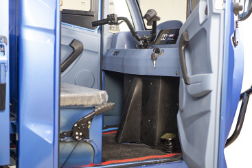 Трицикл электрический Rutrike КАРГО Кабина Универсал 1500 (черный)