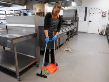 Комплект Vikan щетка с совком (330мм, оранжевый)