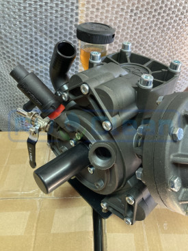 Мембранный насос Comet APS 71 (50 бар, 67.2 л/мин, ВОМ 1"⅜x2)