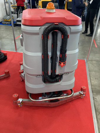 Поломоечная машина Bennett Patrol P150 (300Ач, Li)