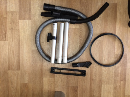 Пылесос TORNADO YP1400/20 (красный)