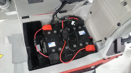 Поломоечная машина Comac Versa 65 BT (120Ач, Li)