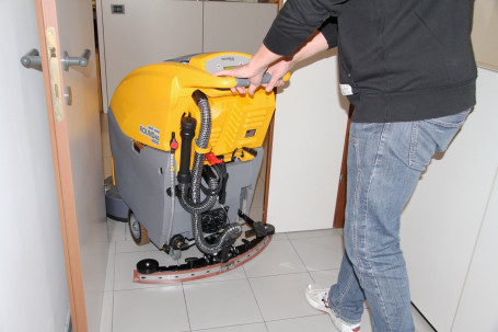 Поломоечная машина Ghibli ROUND 45 SM 55 TOUCH BC (76А/ч) (15.4231.00)